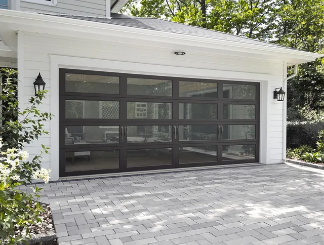 Port Wentworth Garage Door Repair design specialist presenting custom garage door options to Port Wentworth homeowner